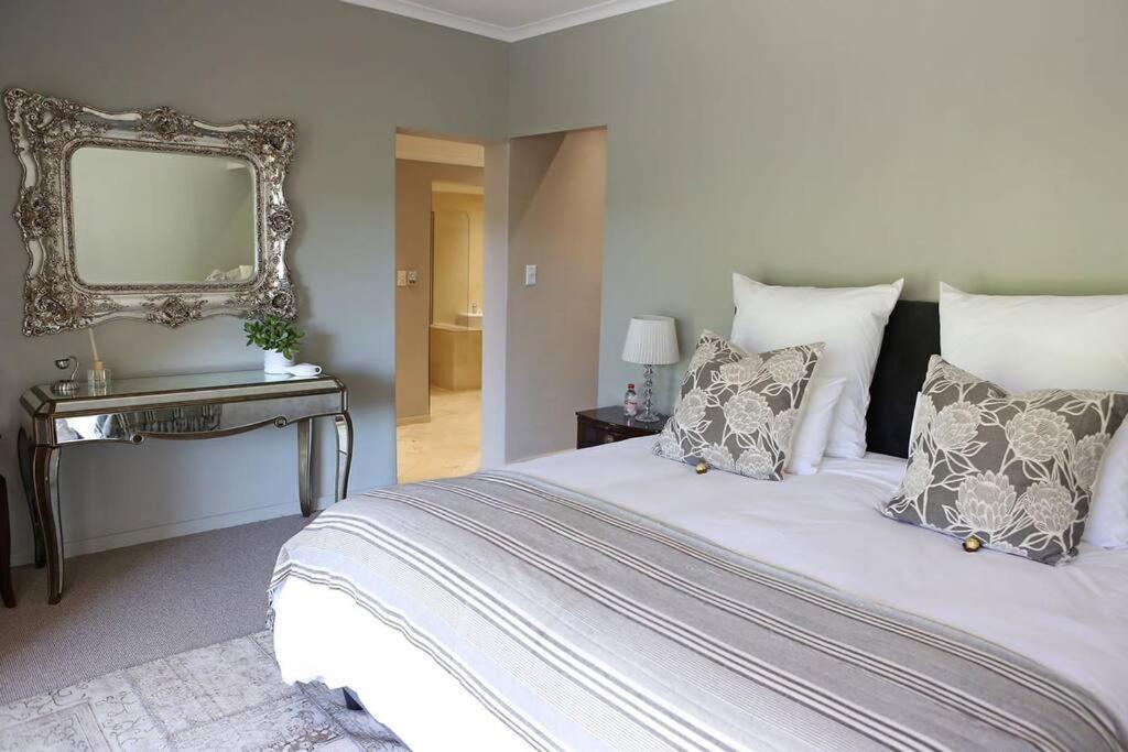 De Luc Farmhouse Ultimate Country Privacy Franschhoek Buitenkant foto